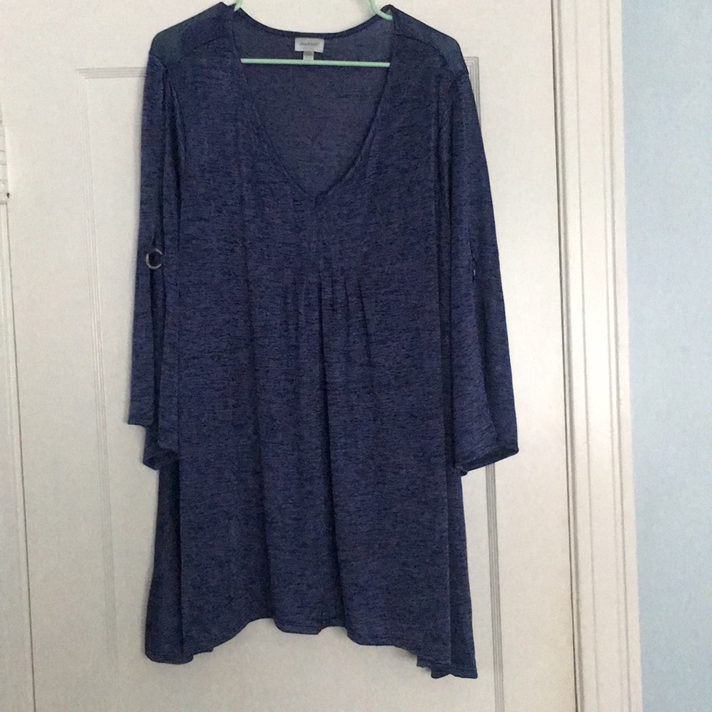 Avenue Top Worn Once Size 22/24